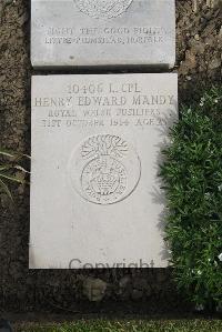 Boulogne Eastern Cemetery - Mandy, Henry Edward