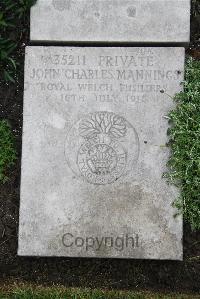Boulogne Eastern Cemetery - Mannings, John Charles