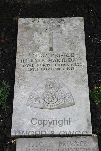 Boulogne Eastern Cemetery - Martindale, Henry Atkinson