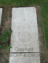 Boulogne Eastern Cemetery - Marum, George