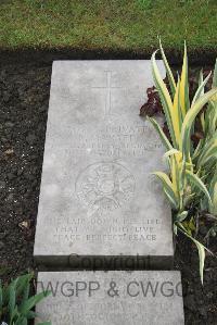 Boulogne Eastern Cemetery - Maxted, R