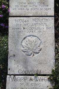 Boulogne Eastern Cemetery - McArthur, John Jarvie