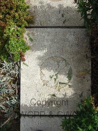 Boulogne Eastern Cemetery - McCahon, George Riddell