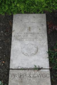 Boulogne Eastern Cemetery - McCann, Bernard