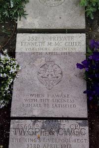 Boulogne Eastern Cemetery - McClure, Kenneth Malcolm