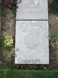 Boulogne Eastern Cemetery - McDonald, Robert