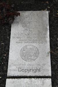 Boulogne Eastern Cemetery - McDonald, Robert