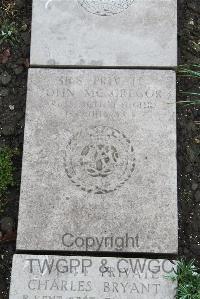 Boulogne Eastern Cemetery - McGregor, John