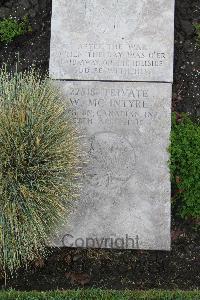 Boulogne Eastern Cemetery - McIntyre, W