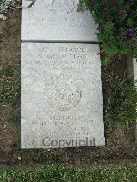 Boulogne Eastern Cemetery - McMillan, Alexander