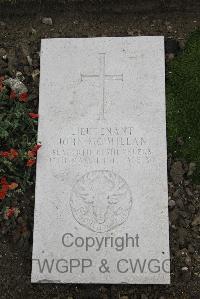 Boulogne Eastern Cemetery - McMillan, John