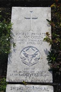 Boulogne Eastern Cemetery - McQueen, Angus