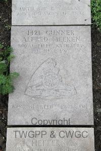 Boulogne Eastern Cemetery - Meeken, Alfred