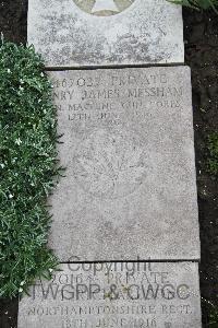 Boulogne Eastern Cemetery - Messham, Henry James