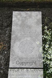 Boulogne Eastern Cemetery - Millar, John