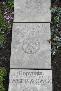 Boulogne Eastern Cemetery - Mills, George