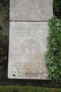 Boulogne Eastern Cemetery - Mitchell, Fredrick George