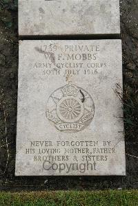 Boulogne Eastern Cemetery - Mobbs, William Francis