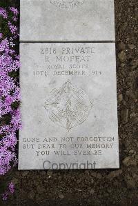 Boulogne Eastern Cemetery - Moffat, R