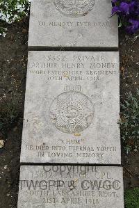 Boulogne Eastern Cemetery - Money, Arthur Henry