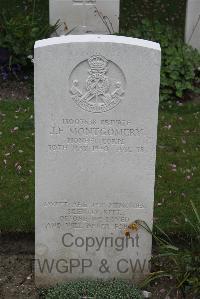 Boulogne Eastern Cemetery - Montgomery, James Forbes
