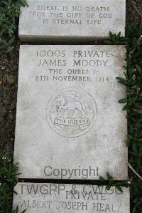 Boulogne Eastern Cemetery - Moody, J