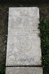 Boulogne Eastern Cemetery - Moore, Ernest
