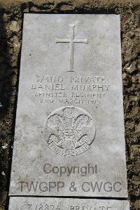 Boulogne Eastern Cemetery - Murphy, Daniel
