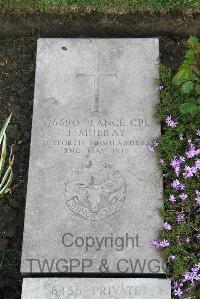 Boulogne Eastern Cemetery - Murray, J