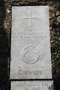 Boulogne Eastern Cemetery - Neilson, Walter Freeland