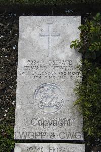 Boulogne Eastern Cemetery - Newton, Edward