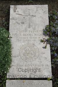 Boulogne Eastern Cemetery - Nicholls, George Moore