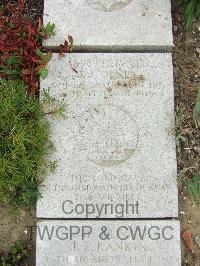 Boulogne Eastern Cemetery - Olney, David James