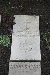 Boulogne Eastern Cemetery - Olsen, J