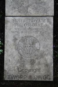 Boulogne Eastern Cemetery - Osborne, F C