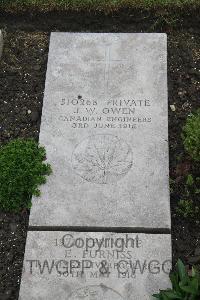 Boulogne Eastern Cemetery - Owen, Joseph