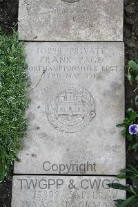 Boulogne Eastern Cemetery - Page, Frank