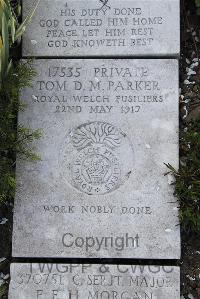 Boulogne Eastern Cemetery - Parker, Thomas Douglas Meyrick