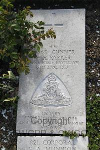Boulogne Eastern Cemetery - Parker, Walter Henry