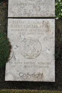 Boulogne Eastern Cemetery - Pearce, Albert Edward