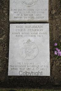 Boulogne Eastern Cemetery - Pearson, Chris