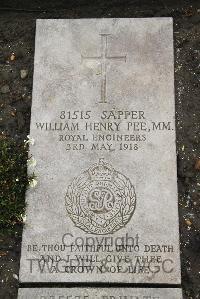 Boulogne Eastern Cemetery - Pee, William Henry