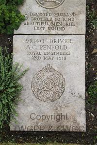 Boulogne Eastern Cemetery - Penfold, A G