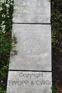 Boulogne Eastern Cemetery - Pentz, A