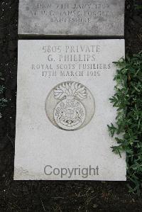 Boulogne Eastern Cemetery - Phillips, G