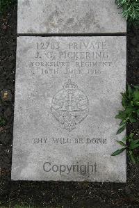 Boulogne Eastern Cemetery - Pickering, J G