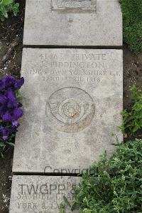 Boulogne Eastern Cemetery - Piddington, J