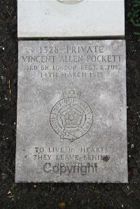 Boulogne Eastern Cemetery - Pockett, Vincent Allen