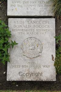Boulogne Eastern Cemetery - Pocock, Donald