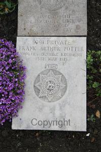 Boulogne Eastern Cemetery - Potter, Frank Arthur